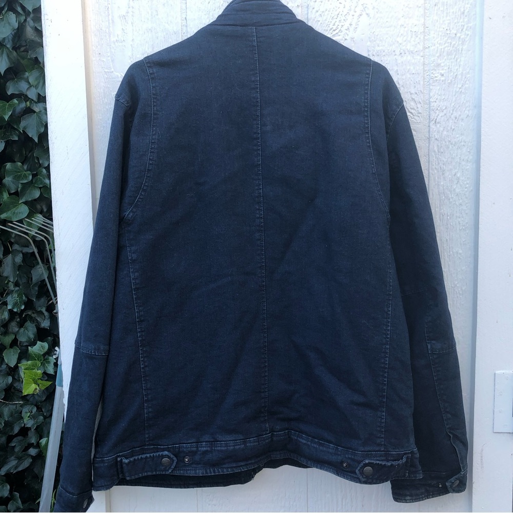 Levi’s Jean Jacket - Picture 4 of 8